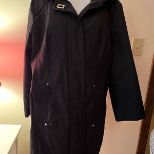 Women’s Jones of NY black rain coat- great for fall! Size PL